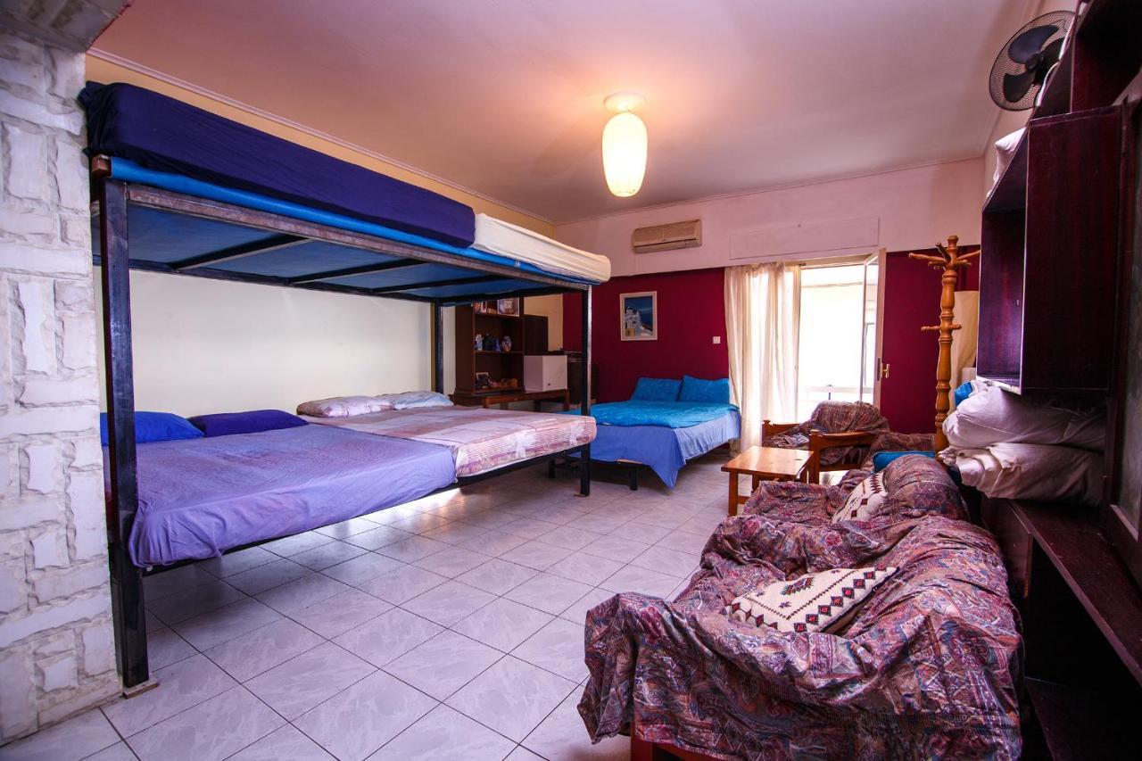 Birbili Youth Guest House Athen Eksteriør bilde